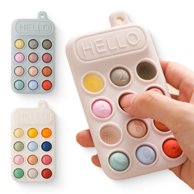 Baby Products Clicks - Giocattolo massaggiagengive in silicone per neonati